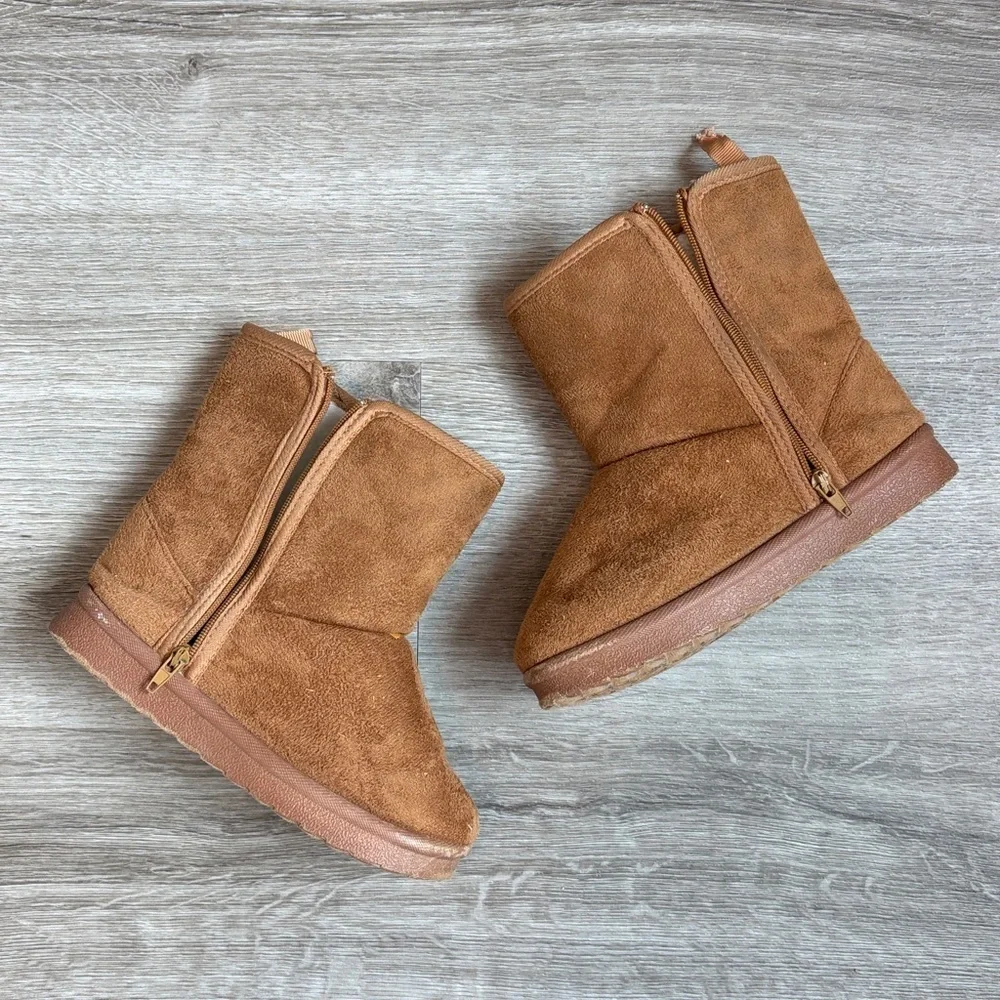 Kidgets tan boots